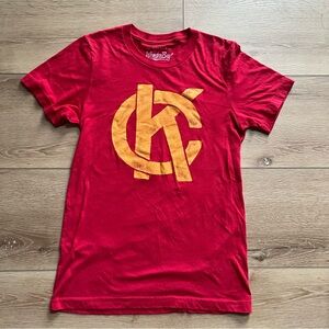 Size small. Kansas City Chiefs unisex Tshirt.